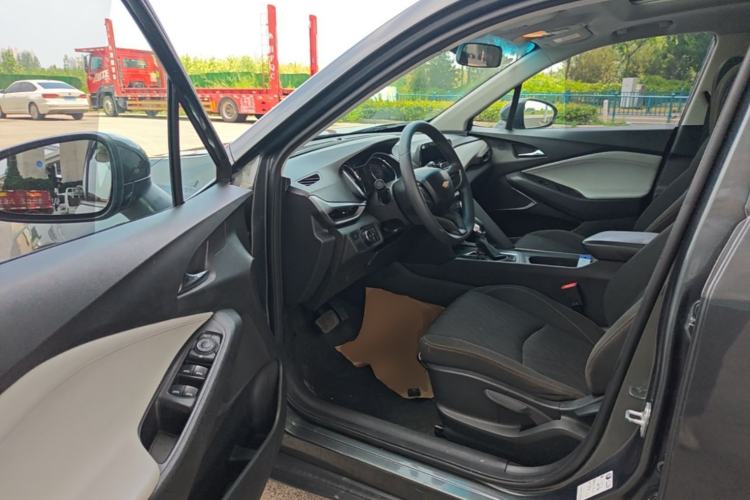 Used Chevrolet Orlando 2019 530T Automatic Luxury Edition (5+2 Seater) – China VI Standard Driver Seat