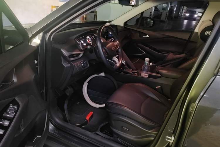 Used Chevrolet Orlando 2019 Redline 530T Automatic Enjoyment Version (5+2 Seating) China VI Driver Seat