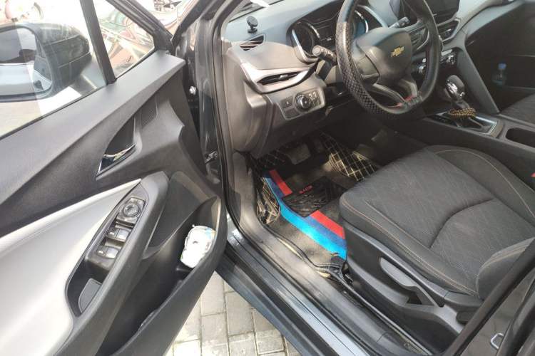 Used Chevrolet Orlando 2019 530T Automatic Luxury Edition (5+2 Seater) – China VI Standard Driver Seat