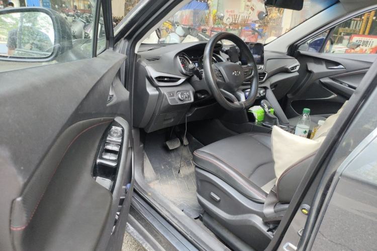 Used Chevrolet Orlando 2019 Redline 530T Automatic Enjoyment Version (5+2 Seating) China VI Driver Seat