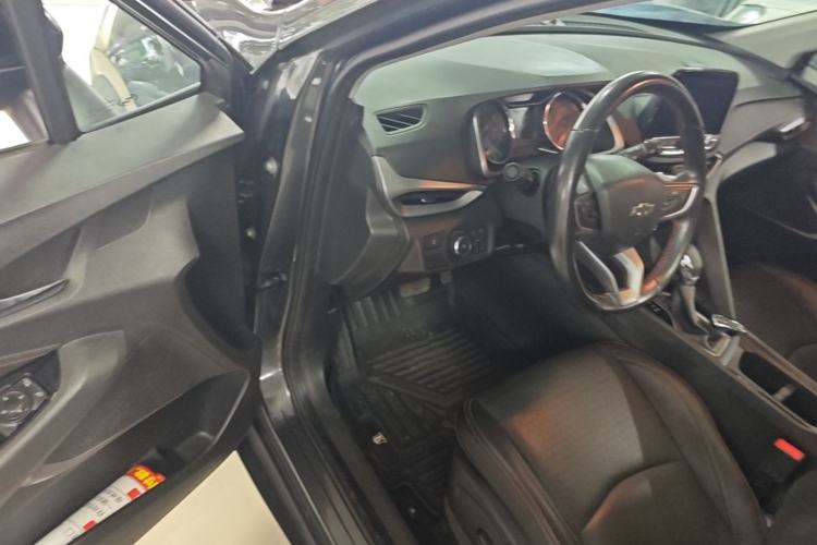 Used Chevrolet Orlando 2019 Redline 530T Automatic Enjoyment Version (5+2 Seating) China VI Driver Seat