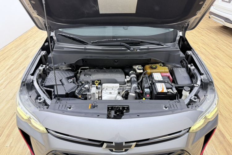 Used Chevrolet Orlando 2019 Redline 530T Automatic Enjoyment Version (5+2 Seating) China VI Engine Bay