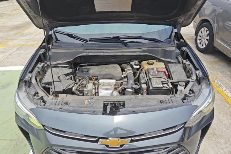 Used Chevrolet Orlando 2019 530T Automatic Luxury Edition (5-seat model) China VI Engine Bay