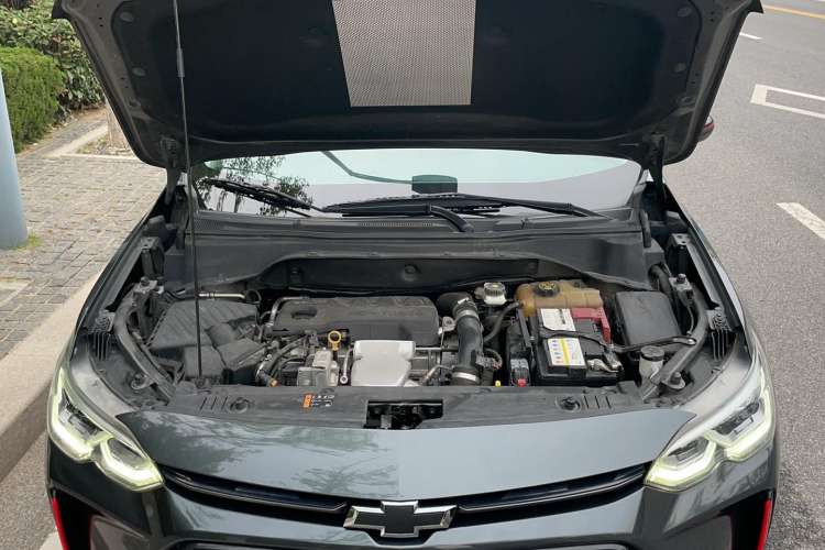 Used Chevrolet Orlando 2019 Redline 530T Automatic Enjoyment Version (5+2 Seating) China VI Engine Bay