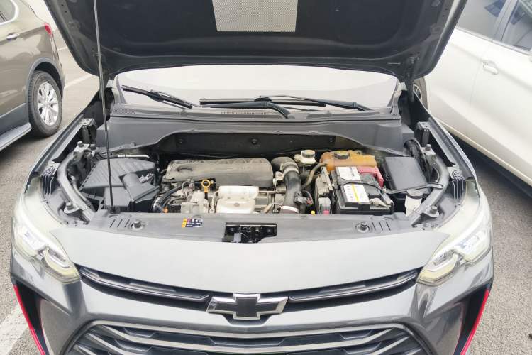 Used Chevrolet Orlando 2019 Redline 530T Automatic Enjoyment Version (5+2 Seating) China VI Engine Bay