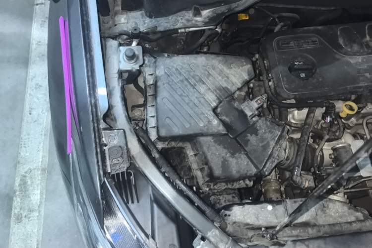Used Chevrolet Orlando 2019 Redline 530T Automatic Enjoyment Version (5+2 Seating) China VI Engine Bay Right