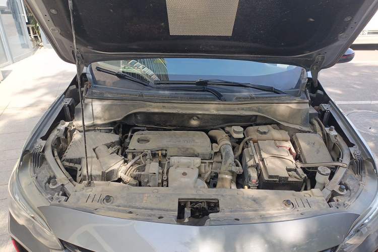 Used Chevrolet Orlando 2019 Redline 530T Automatic Luxury Edition (5-seat model) – China VI Standard Engine Bay