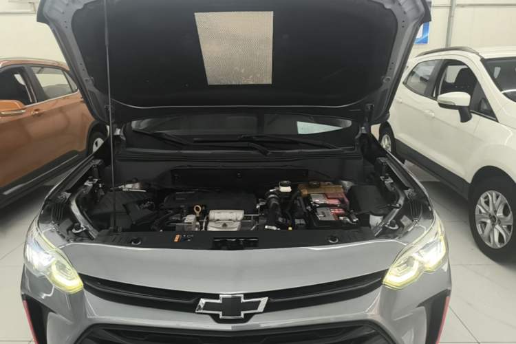 Used Chevrolet Orlando 2019 Redline 530T Automatic Enjoyment Version (5+2 Seating) China VI Engine Bay