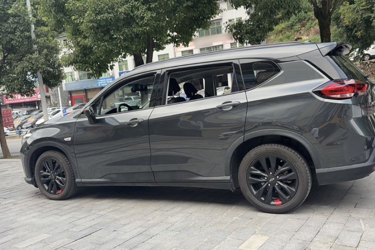 Used Chevrolet Orlando 2019 Redline 530T Automatic Enjoyment Version (5+2 Seating) China VI Exterior 3