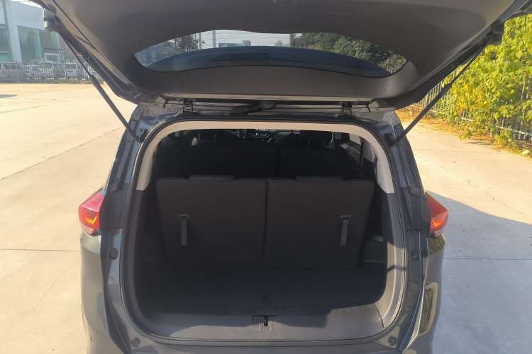 Used Chevrolet Orlando 2019 Redline 530T Automatic Enjoyment Version (5+2 Seating) China VI Exterior 8