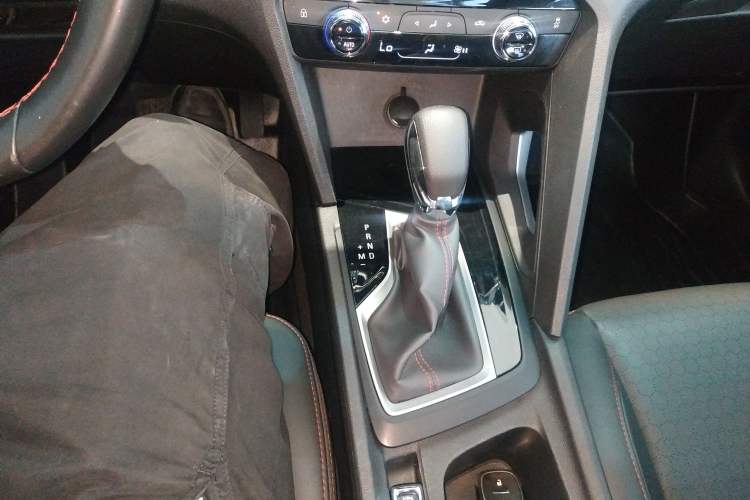 Used Chevrolet Orlando 2019 Redline 530T Automatic Enjoyment Version (5+2 Seating) China VI Gear Lever