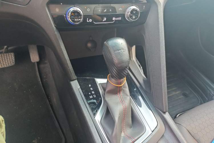 Used Chevrolet Orlando 2019 Redline 530T Automatic Enjoyment Version (5+2 Seating) China VI Gear Lever