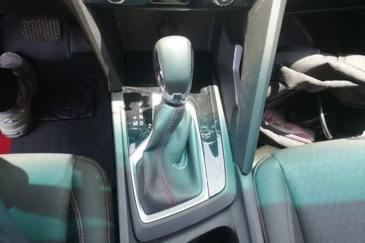 Used Chevrolet Orlando 2019 Redline 530T Automatic Enjoyment Version (5+2 Seating) China VI Gear Lever