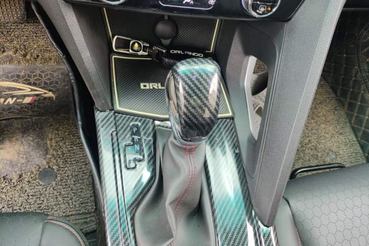 Used Chevrolet Orlando 2019 Redline 530T Automatic Enjoyment Version (5+2 Seating) China VI Gear Lever