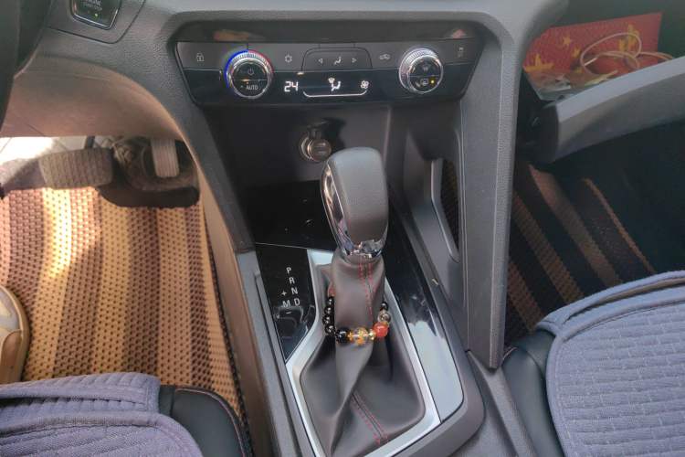Used Chevrolet Orlando 2019 Redline 530T Automatic Enjoyment Version (5+2 Seating) China VI Gear Lever