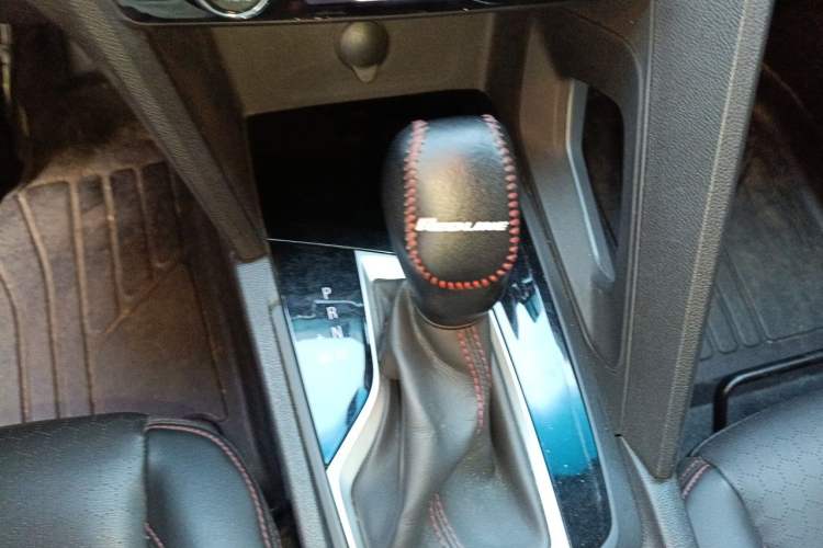 Used Chevrolet Orlando 2019 Redline 530T Automatic Enjoyment Version (5+2 Seating) China VI Gear Lever