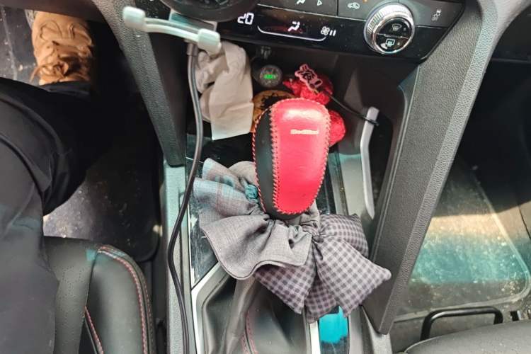 Used Chevrolet Orlando 2019 Redline 530T Automatic Enjoyment Version (5+2 Seating) China VI Gear Lever