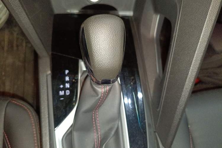 Used Chevrolet Orlando 2019 Redline 530T Automatic Enjoyment Version (5+2 Seating) China VI Gear Lever