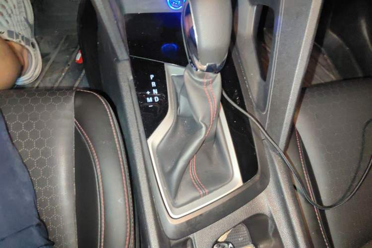 Used Chevrolet Orlando 2019 Redline 530T Automatic Enjoyment Version (5+2 Seating) China VI Gear Lever