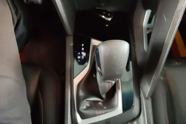 Used Chevrolet Orlando 2019 Redline 530T Automatic Enjoyment Version (5+2 Seating) China VI Gear Lever