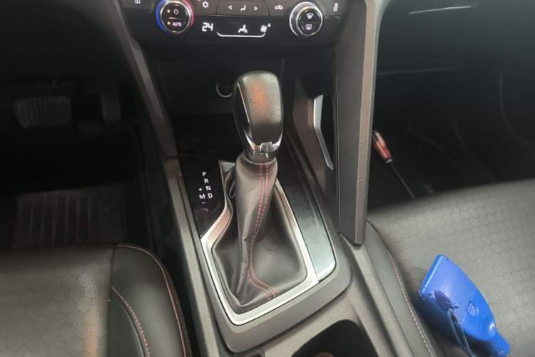 Used Chevrolet Orlando 2019 Redline 530T Automatic Enjoyment Version (5+2 Seating) China VI Gear Lever