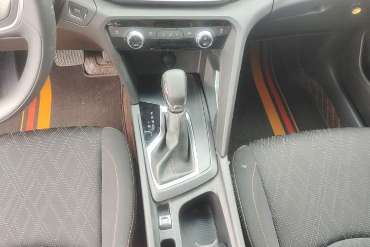 Used Chevrolet Orlando 2019 530T Automatic Luxury Edition (5+2 Seater) – China VI Standard Gear Lever