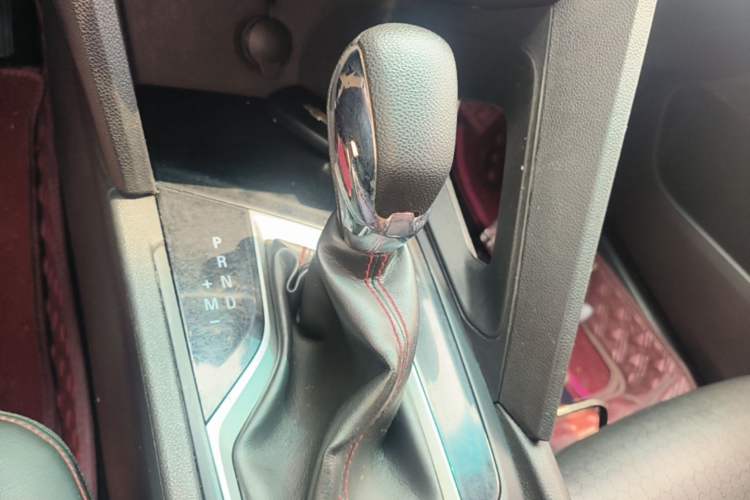 Used Chevrolet Orlando 2019 Redline 530T Automatic Enjoyment Version (5+2 Seating) China VI Gear Lever