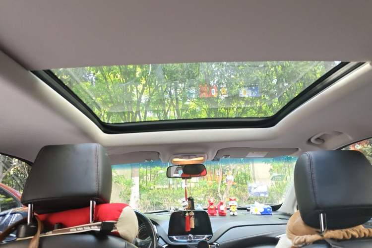Used Chevrolet Orlando 2019 Redline 530T Automatic Enjoyment Version (5+2 Seating) China VI Headliner