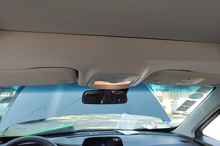 Used Chevrolet Orlando 2019 Redline 530T Automatic Enjoyment Version (5+2 Seating) China VI Headliner
