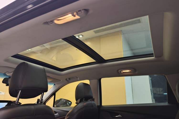 Used Chevrolet Orlando 2019 530T Automatic Luxury Edition (5+2 Seater) – China VI Standard Headliner
