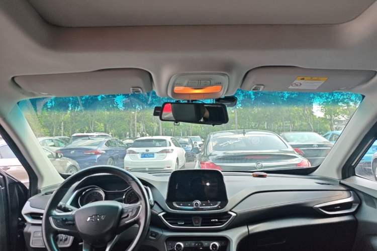 Used Chevrolet Orlando 2019 Redline 530T Automatic Enjoyment Version (5+2 Seating) China VI Headliner