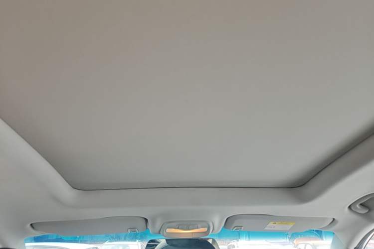 Used Chevrolet Orlando 2019 Redline 530T Automatic Enjoyment Version (5+2 Seating) China VI Headliner