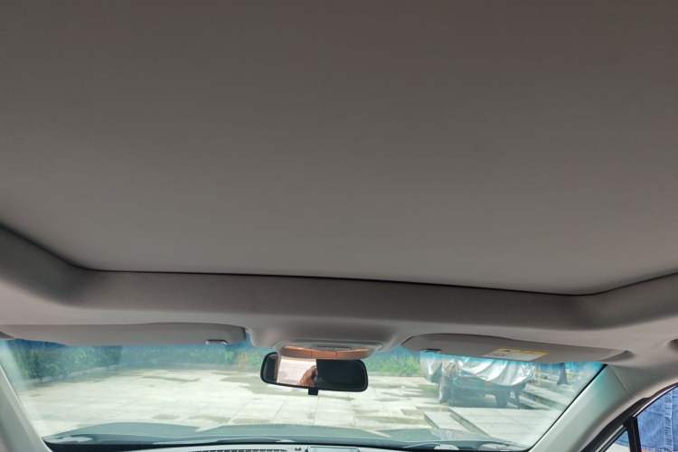 Used Chevrolet Orlando 2019 Redline 530T Automatic Enjoyment Version (5+2 Seating) China VI Headliner