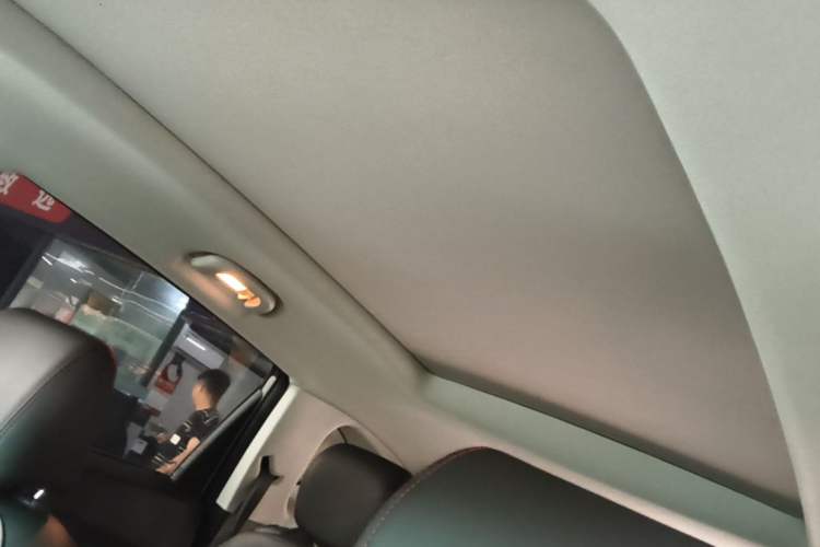 Used Chevrolet Orlando 2019 Redline 530T Automatic Enjoyment Version (5+2 Seating) China VI Headliner