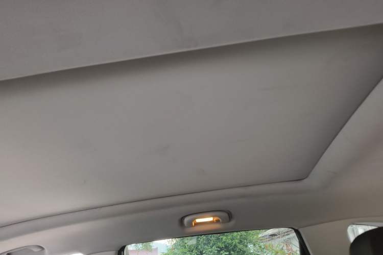 Used Chevrolet Orlando 2019 Redline 530T Automatic Enjoyment Version (5+2 Seating) China VI Headliner