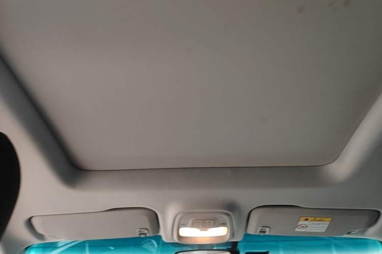 Used Chevrolet Orlando 2019 Redline 530T Automatic Enjoyment Version (5+2 Seating) China VI Headliner