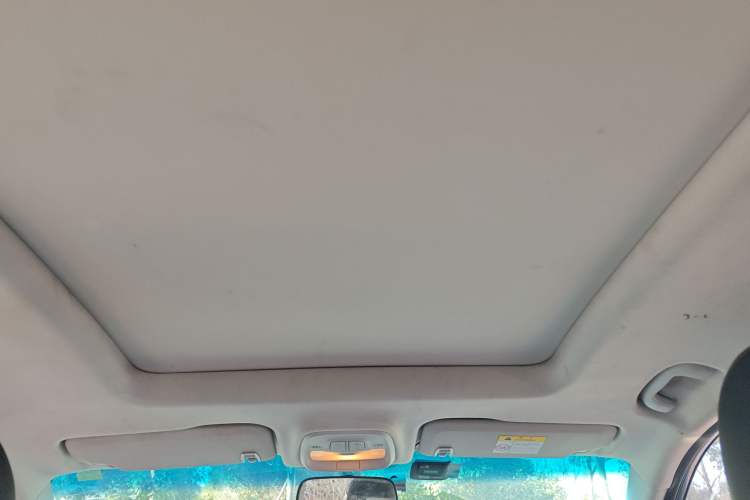 Used Chevrolet Orlando 2019 Redline 530T Automatic Enjoyment Version (5+2 Seating) China VI Headliner