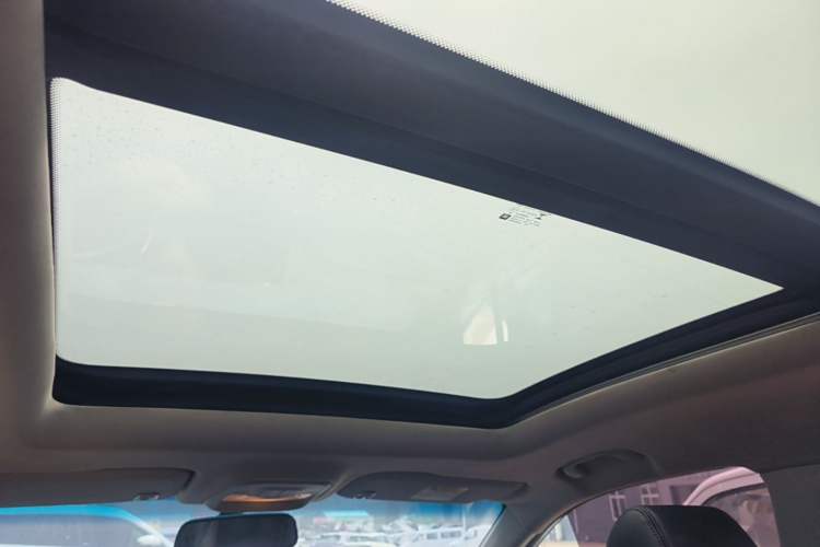 Used Chevrolet Orlando 2019 Redline 530T Automatic Enjoyment Version (5+2 Seating) China VI Headliner