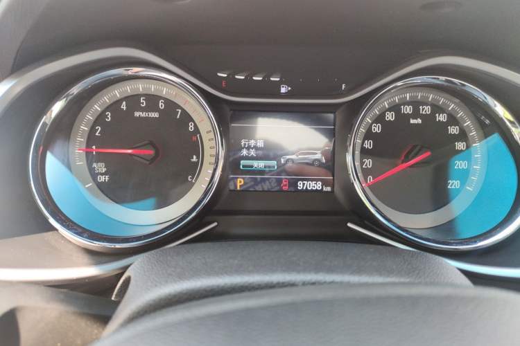 Used Chevrolet Orlando 2019 530T Automatic Luxury Edition (5+2 Seater) – China VI Standard Instrument Cluster