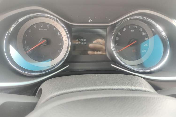 Used Chevrolet Orlando 2019 530T Automatic Luxury Edition (5+2 Seater) – China VI Standard Instrument Cluster