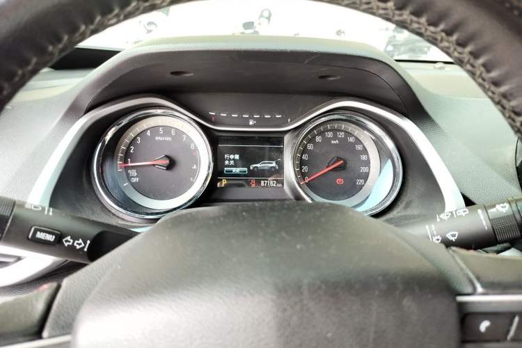 Used Chevrolet Orlando 2019 Redline 530T Automatic Luxury Edition (5-seat model) – China VI Standard Instrument Cluster