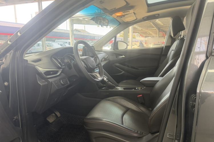 Used Chevrolet Orlando 2019 Redline 530T Automatic Luxury Edition (5-seat model) – China VI Standard Interior 3