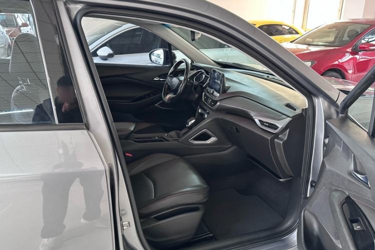 Used Chevrolet Orlando 2019 Redline 530T Automatic Enjoyment Version (5+2 Seating) China VI Interior 3