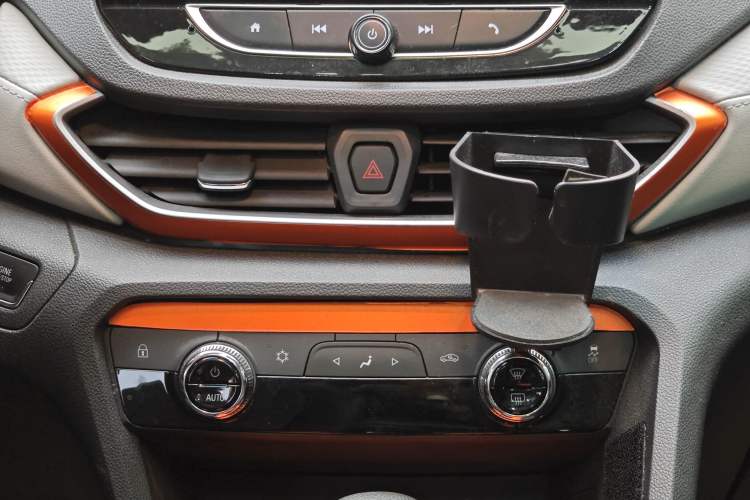 Used Chevrolet Orlando 2019 530T Automatic Luxury Edition (5+2 Seater) – China VI Standard Interior 5