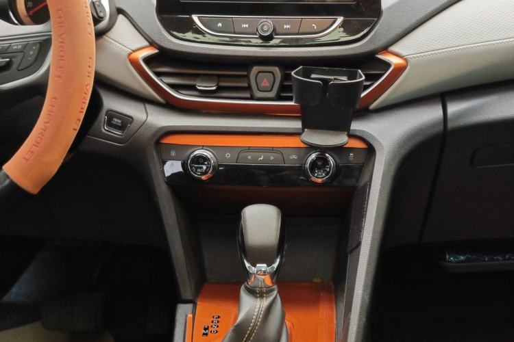 Used Chevrolet Orlando 2019 530T Automatic Luxury Edition (5+2 Seater) – China VI Standard Interior 6