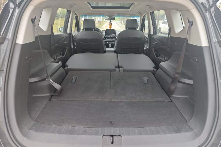 Used Chevrolet Orlando 2019 Redline 530T Automatic Enjoyment Version (5+2 Seating) China VI Interior 7