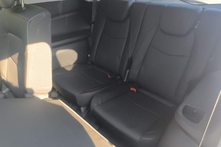 Used Chevrolet Orlando 2019 Redline 530T Automatic Enjoyment Version (5+2 Seating) China VI Interior 9