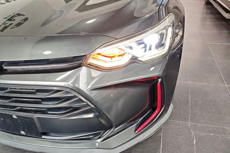 Used Chevrolet Orlando 2019 Redline 530T Automatic Enjoyment Version (5+2 Seating) China VI Left Front Headlight