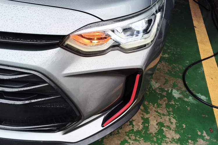 Used Chevrolet Orlando 2019 Redline 530T Automatic Enjoyment Version (5+2 Seating) China VI Left Front Headlight
