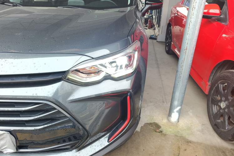 Used Chevrolet Orlando 2019 Redline 530T Automatic Enjoyment Version (5+2 Seating) China VI Left Front Headlight